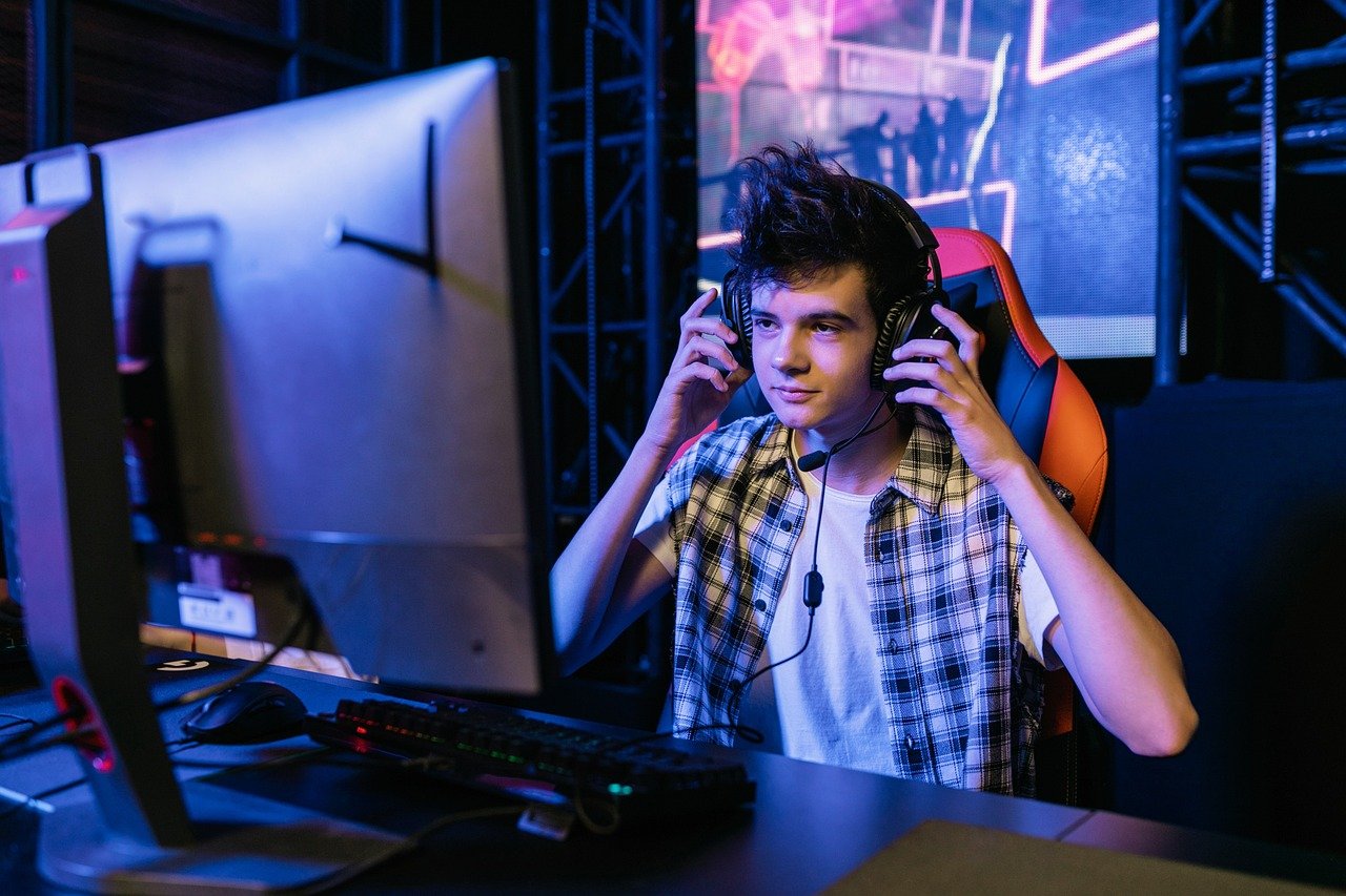 music, e-sports, gamer-7502317.jpg